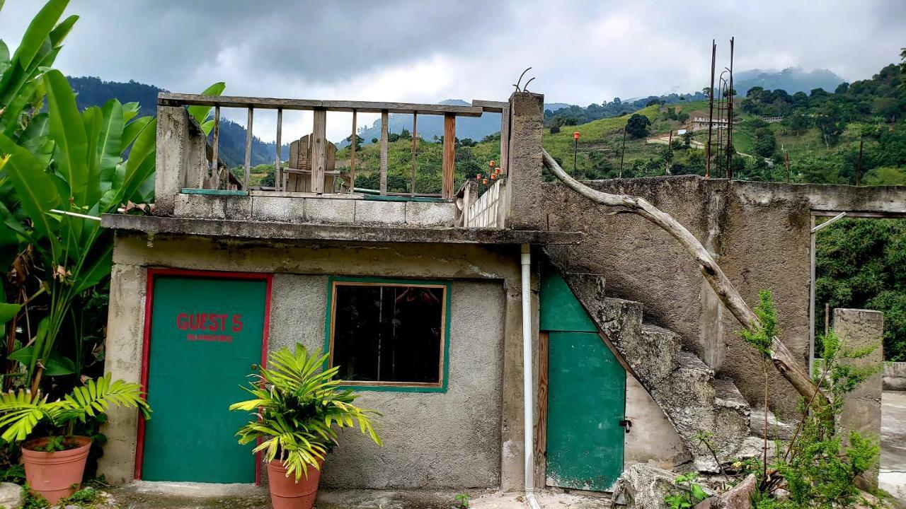 Prince Valley Guesthouse Irish Town Exterior foto